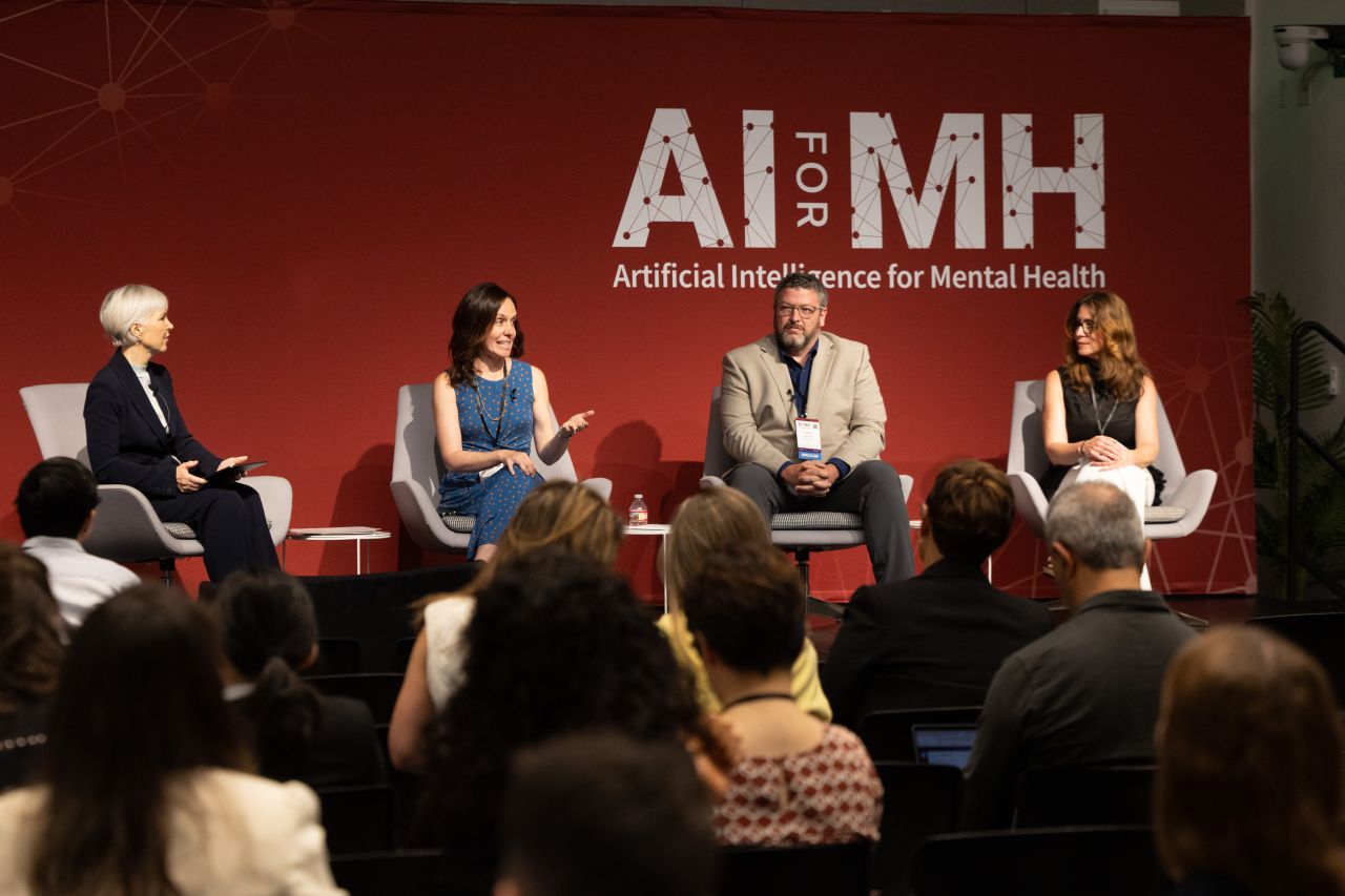 Alexis Hiniker presents UE Lab work at Stanford's 2026 AI for Mental Health Symposium